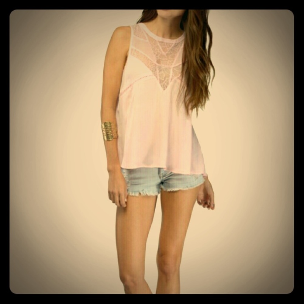 Seriously - INCREDIBLY cute - baby-pink blouse 👚